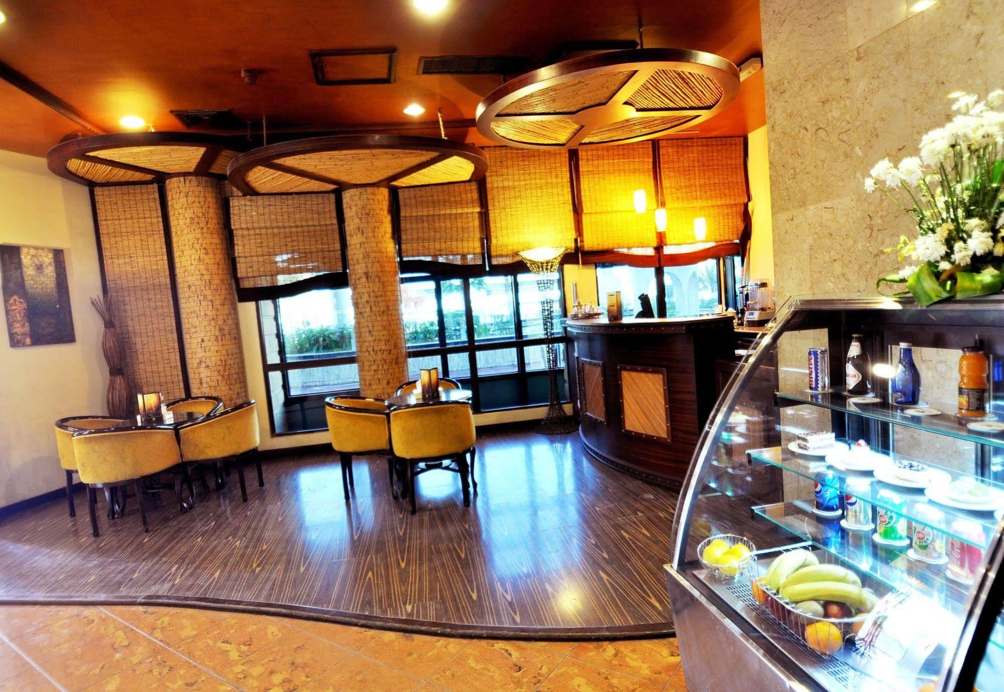 Hotel White Palace Riadh Exterior foto